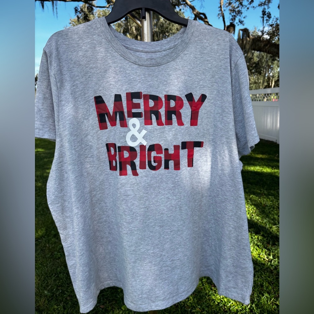 Wondershop Gray Tee with Red Plaid 'Merry & Bright' Sleepwear 2x